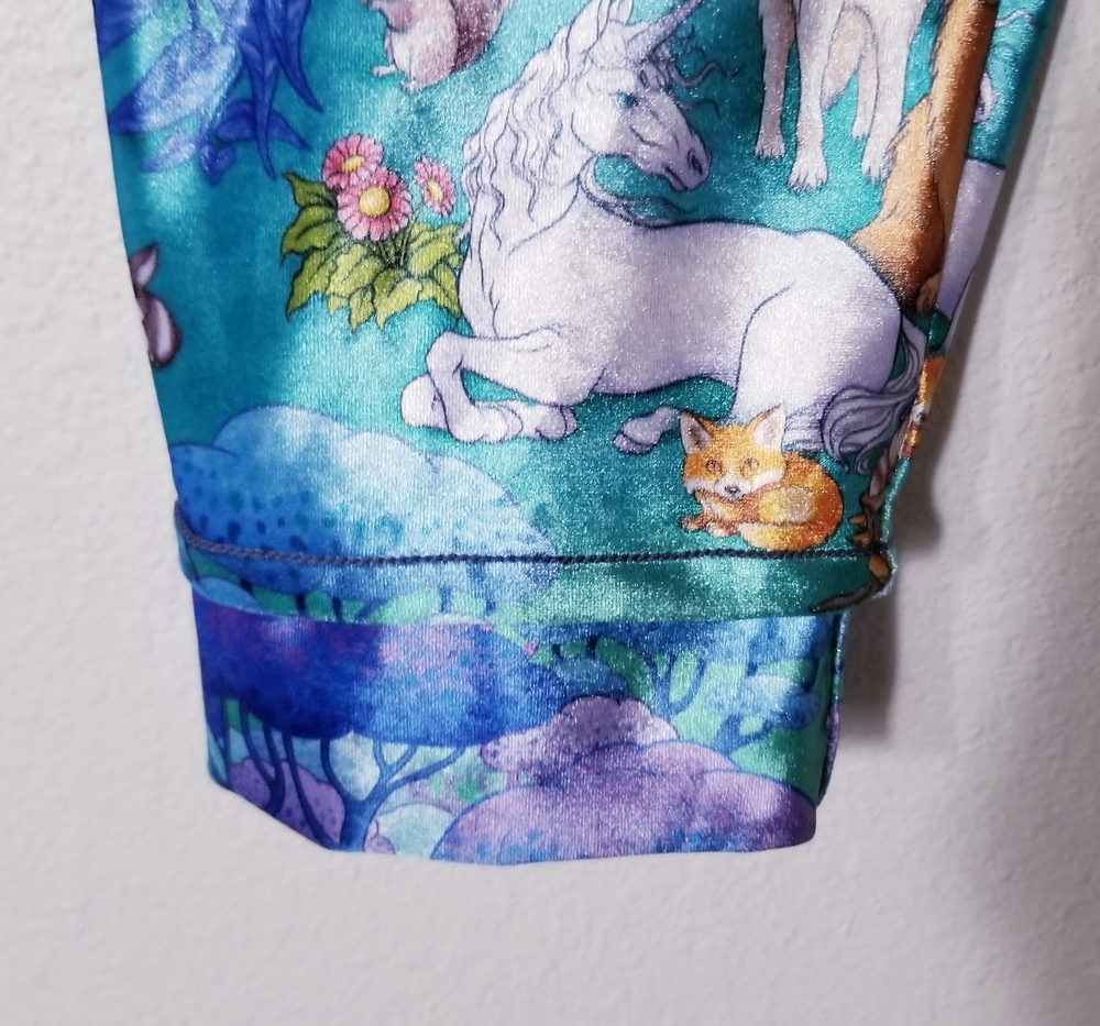 Blackmilk Into the Woods Velvet Cropped Leggings - Picture 9 of 12